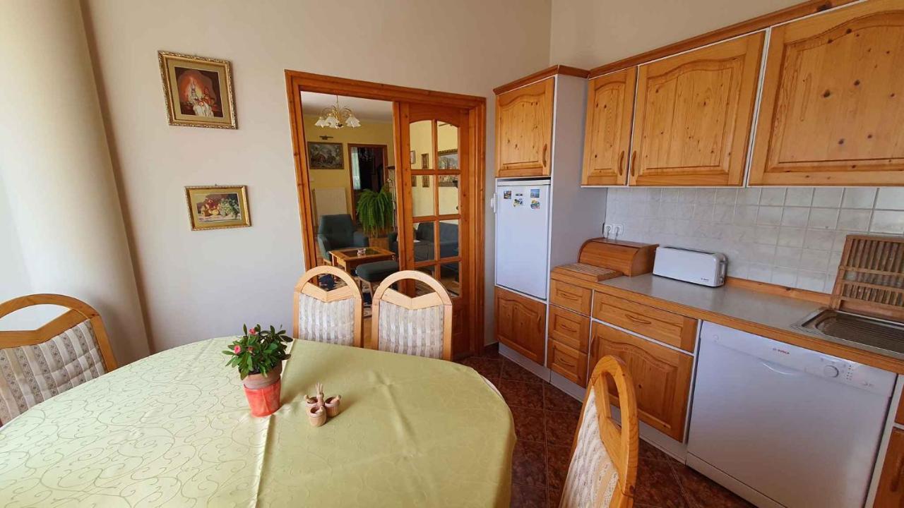 Apartment In Fonyod/Balaton 18580 Bagian luar foto