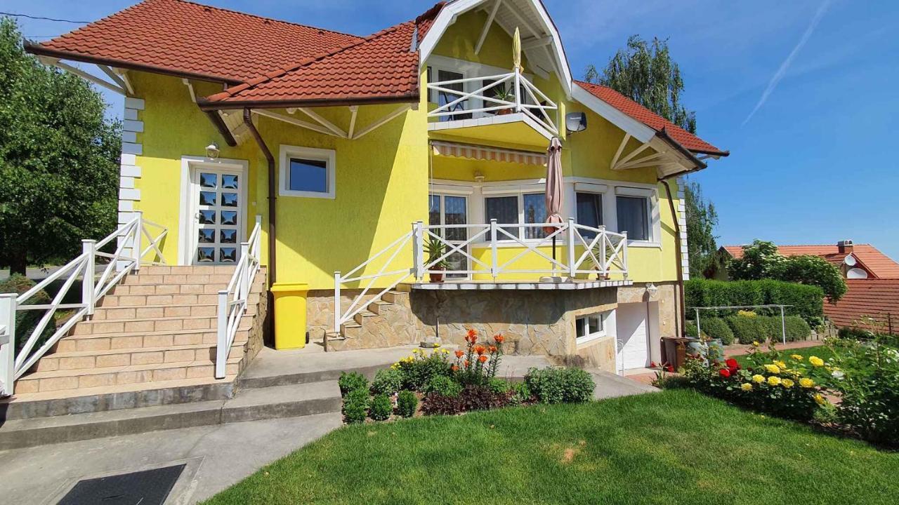 Apartment In Fonyod/Balaton 18580 Bagian luar foto
