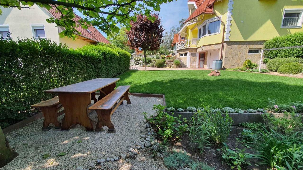 Apartment In Fonyod/Balaton 18580 Bagian luar foto